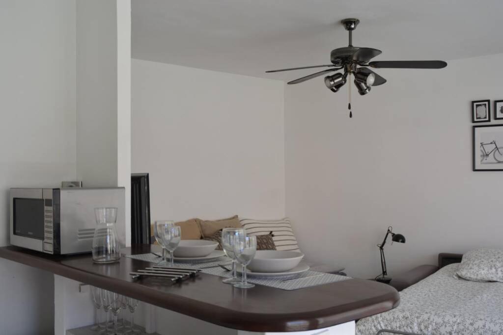 Appartement Grand Studio Climatisé Proche Plages Juan Les Pins